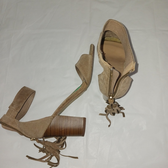 Taupe sandals with tassels-Women size 9 - Picture 5 of 5